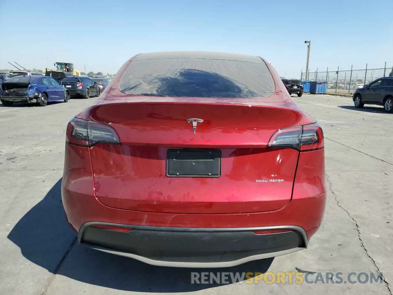 6 Photograph of a damaged car 7SAYGDEE4RF056552 TESLA MODEL Y 2024
