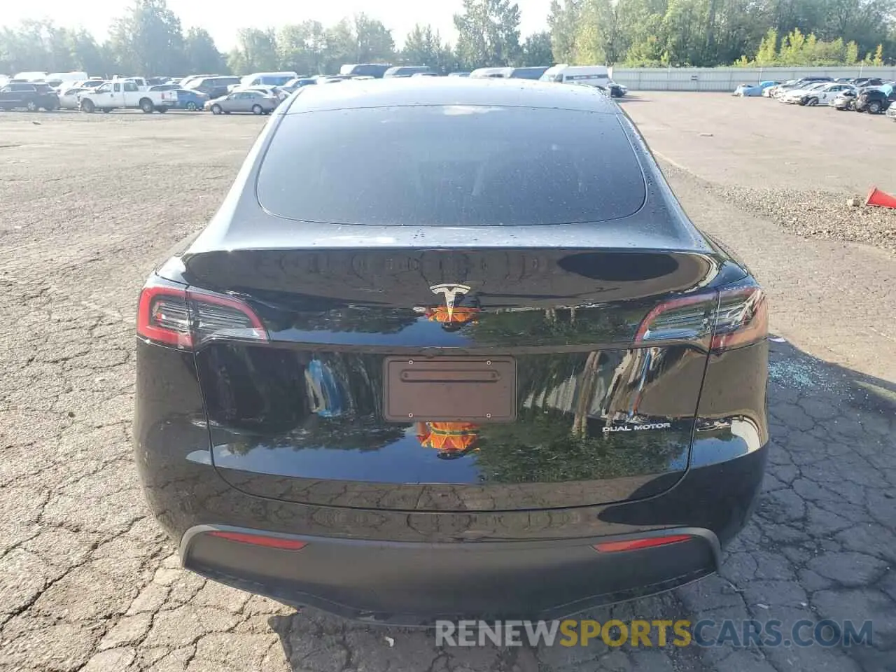 6 Фотография поврежденного автомобиля 7SAYGDEE4RF075098 TESLA MODEL Y 2024