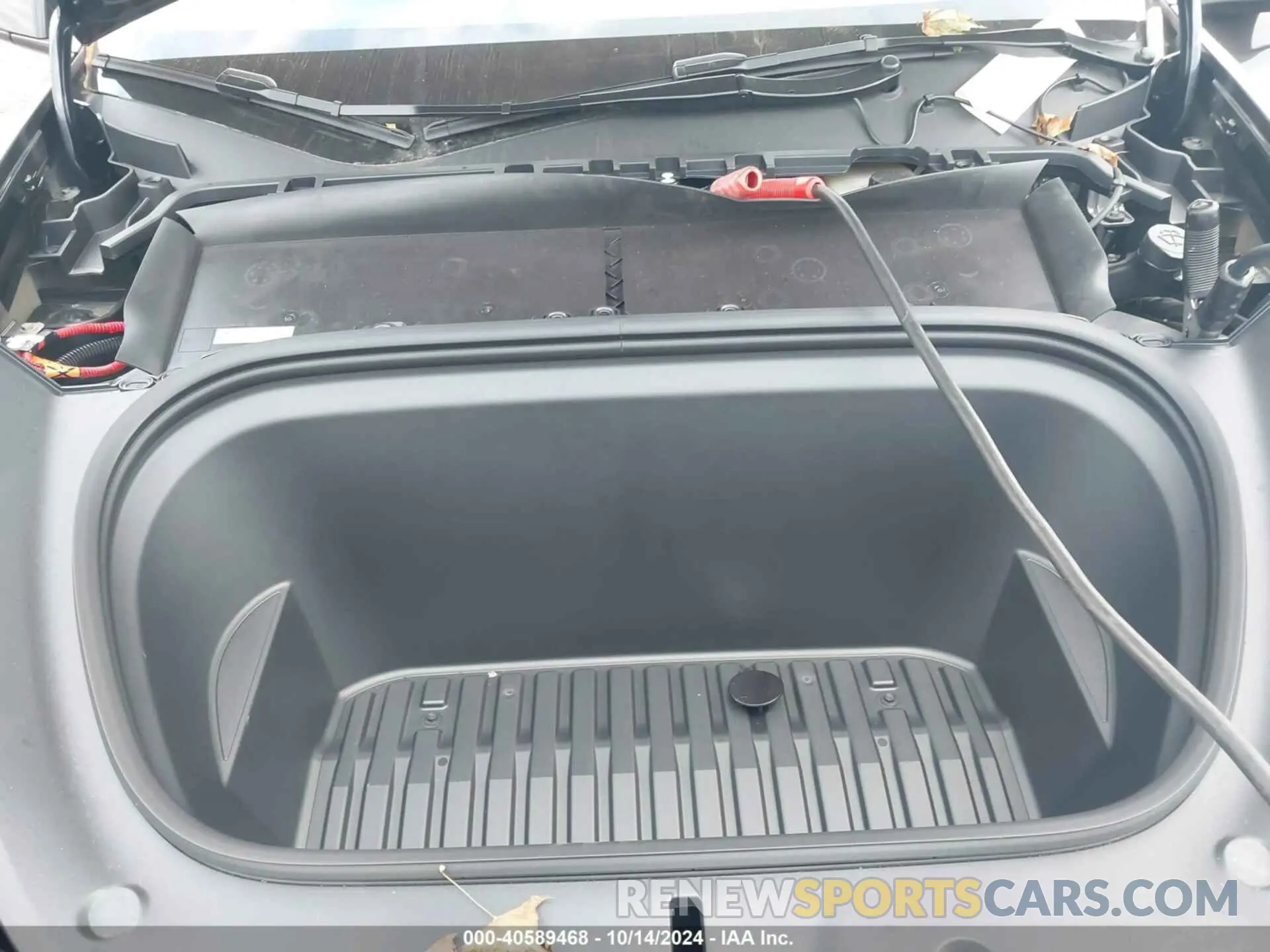 10 Photograph of a damaged car 7SAYGDEE4RF159521 TESLA MODEL Y 2024