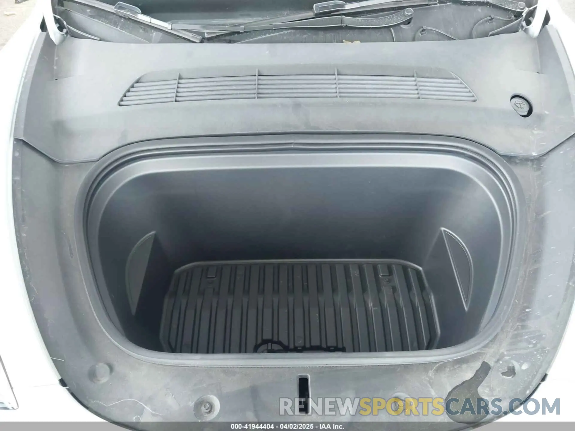 10 Фотография поврежденного автомобиля 7SAYGDEE5RA222333 TESLA MODEL Y 2024