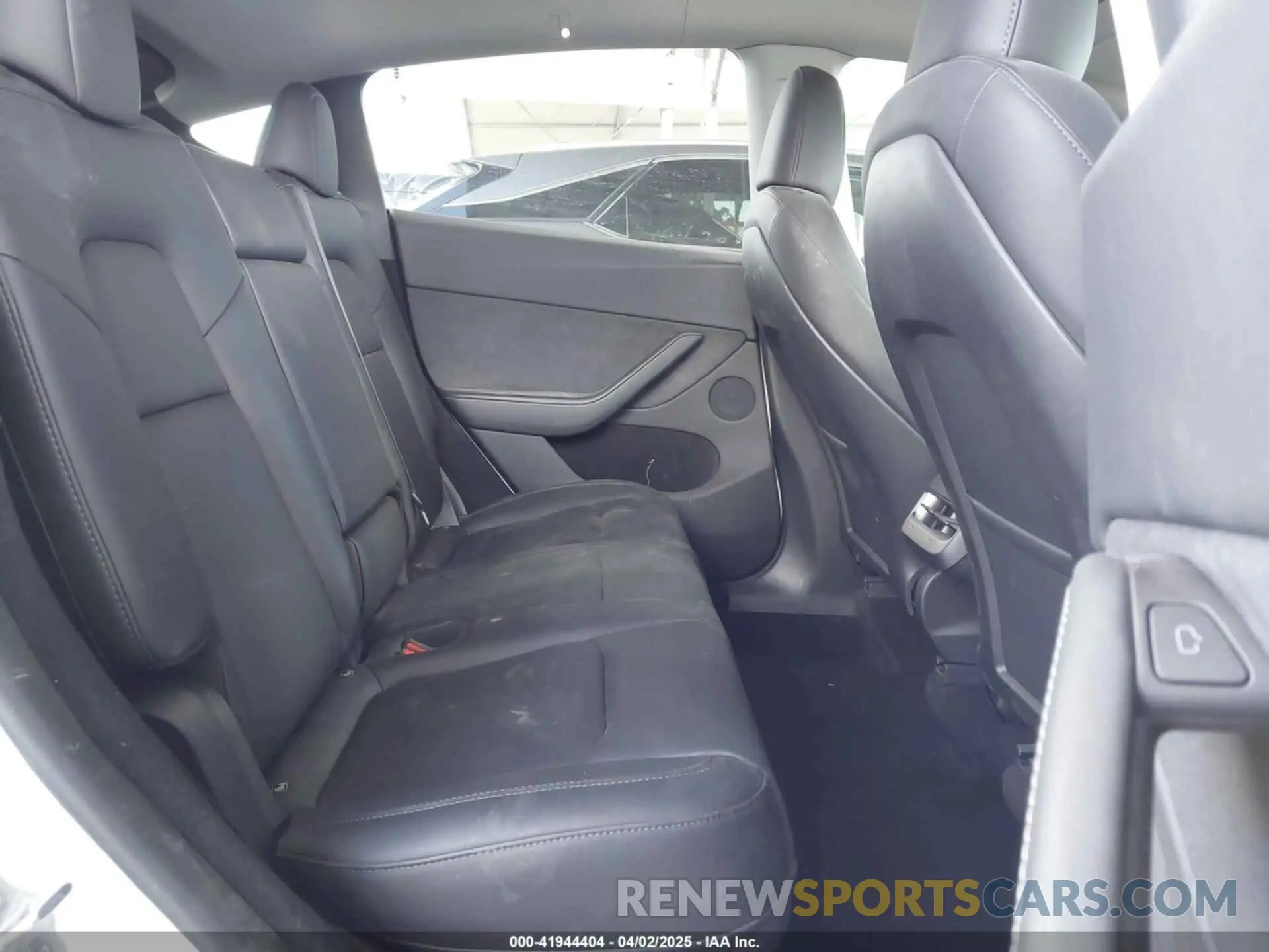 8 Фотография поврежденного автомобиля 7SAYGDEE5RA222333 TESLA MODEL Y 2024
