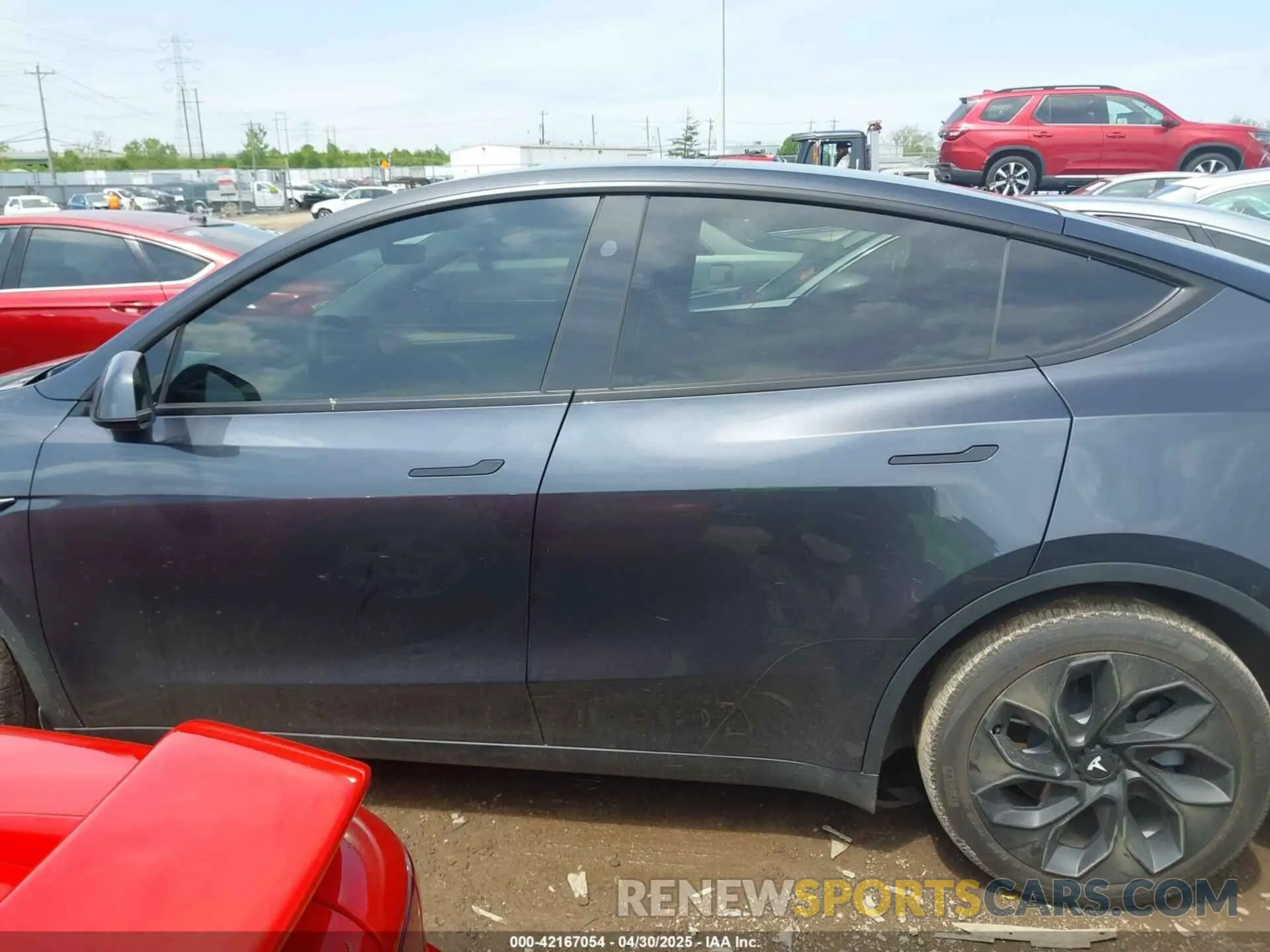 15 Photograph of a damaged car 7SAYGDEE5RA224759 TESLA MODEL Y 2024