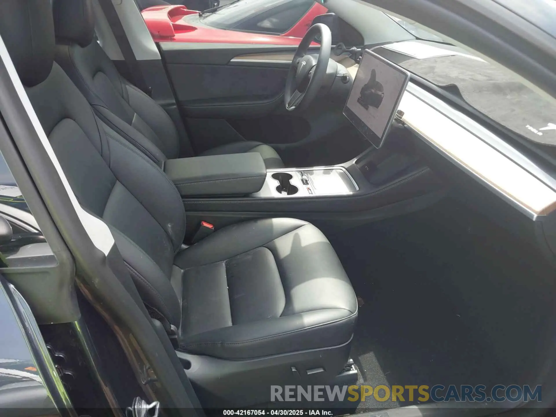 5 Photograph of a damaged car 7SAYGDEE5RA224759 TESLA MODEL Y 2024