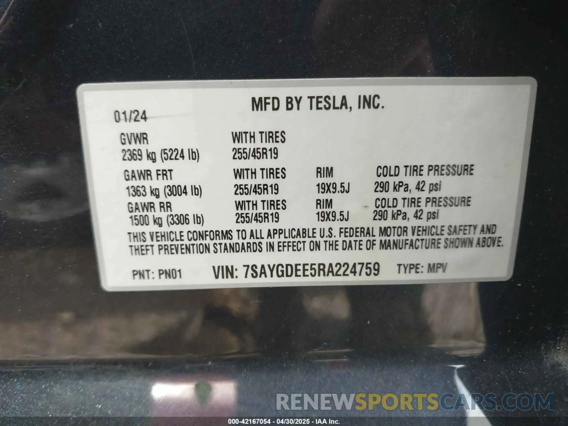 9 Photograph of a damaged car 7SAYGDEE5RA224759 TESLA MODEL Y 2024