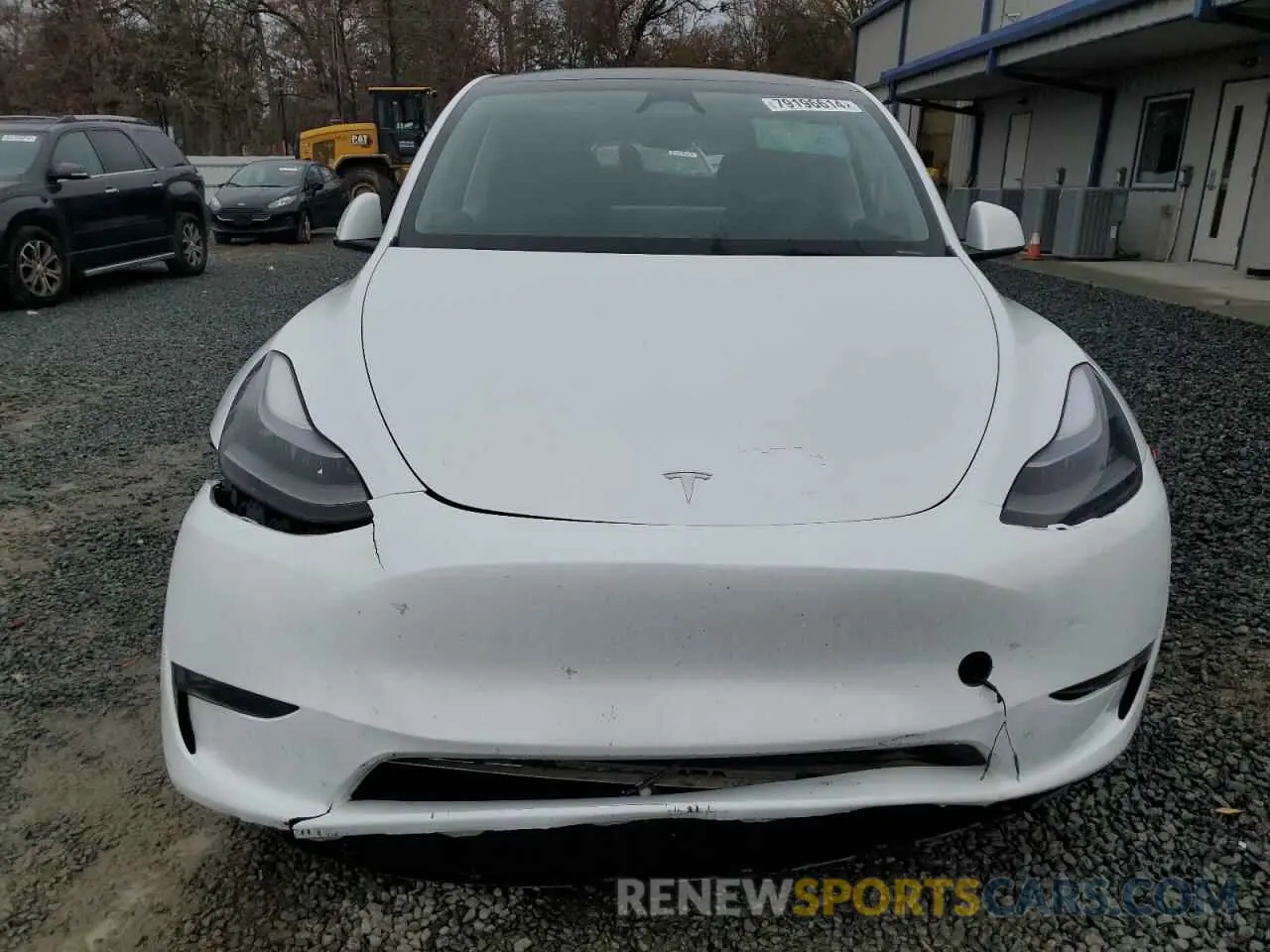 5 Photograph of a damaged car 7SAYGDEE5RA242839 TESLA MODEL Y 2024