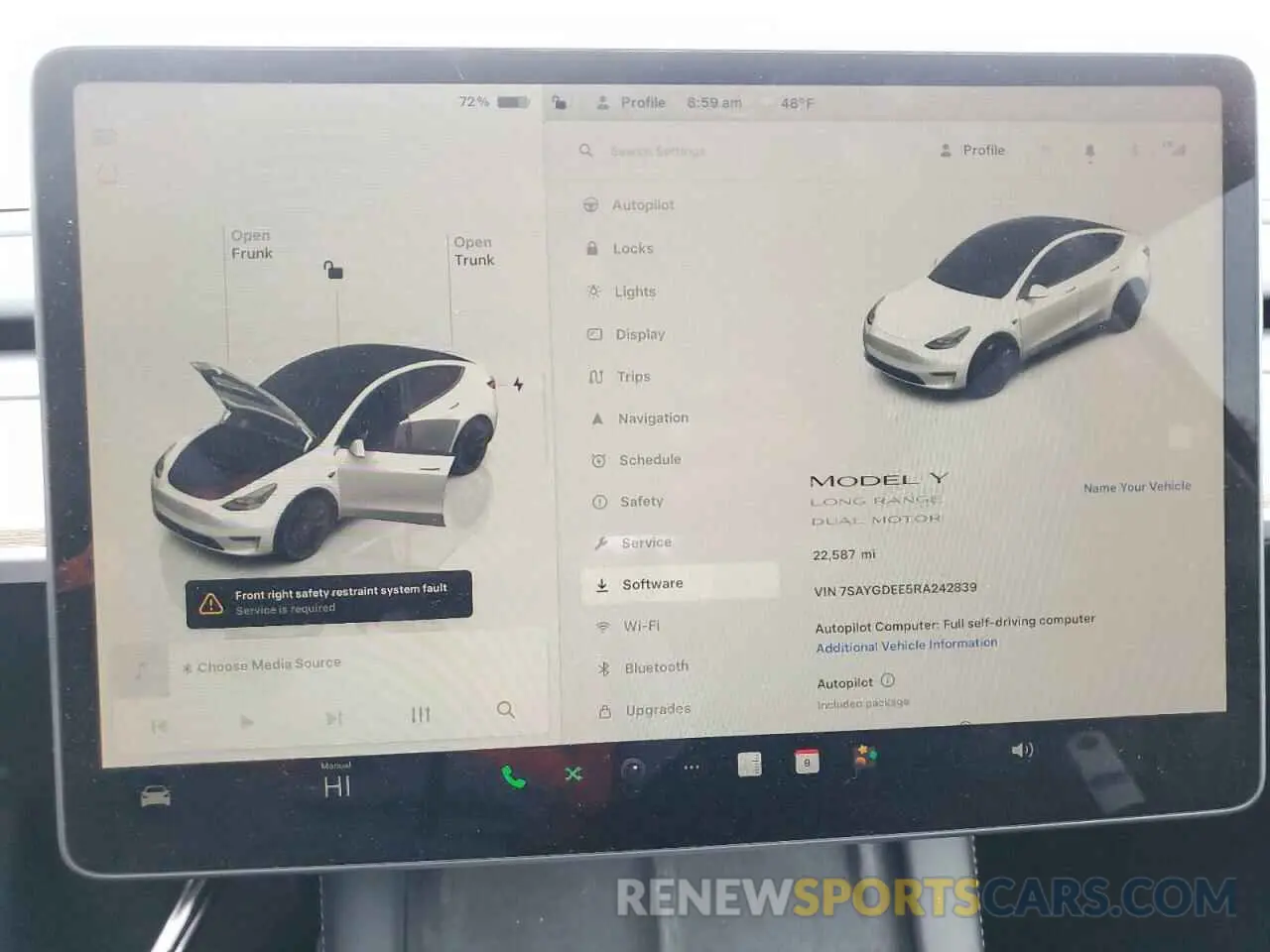 9 Photograph of a damaged car 7SAYGDEE5RA242839 TESLA MODEL Y 2024