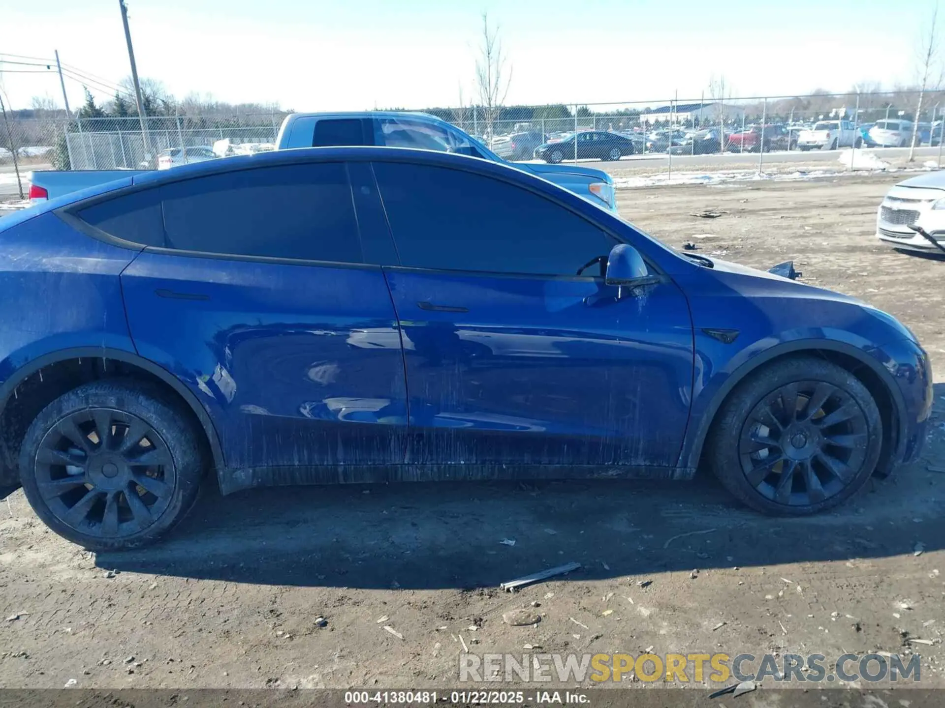 13 Photograph of a damaged car 7SAYGDEE5RA252075 TESLA MODEL Y 2024