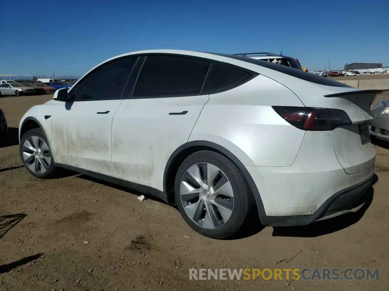 2 Photograph of a damaged car 7SAYGDEE5RA260242 TESLA MODEL Y 2024