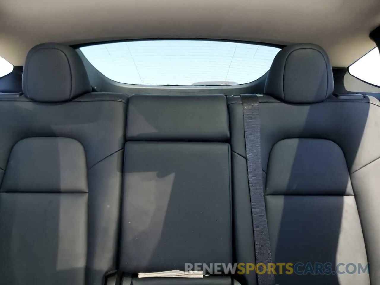 10 Фотография поврежденного автомобиля 7SAYGDEE5RA282984 TESLA MODEL Y 2024