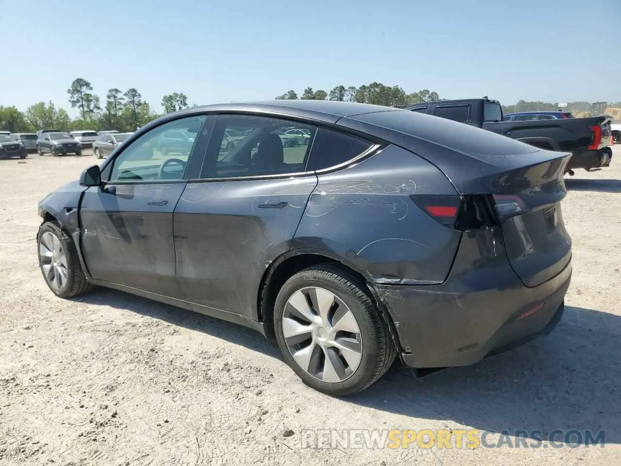 2 Фотография поврежденного автомобиля 7SAYGDEE5RA282984 TESLA MODEL Y 2024