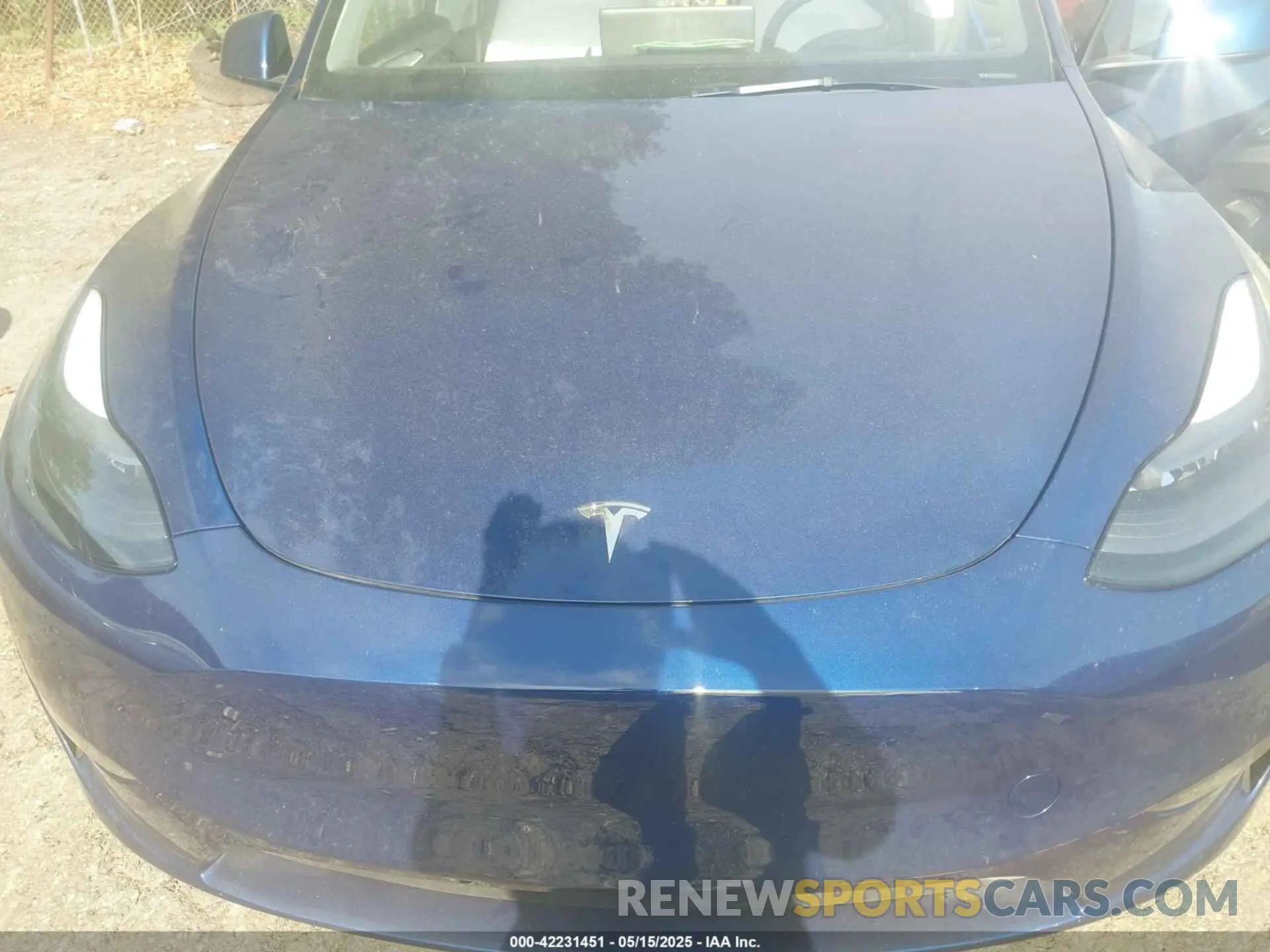 10 Photograph of a damaged car 7SAYGDEE5RA285075 TESLA MODEL Y 2024