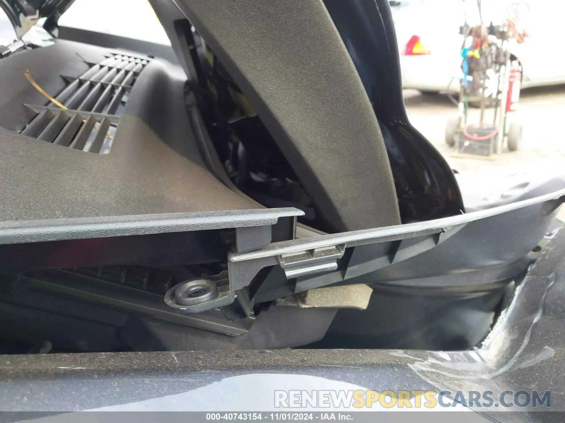 20 Photograph of a damaged car 7SAYGDEE5RA325008 TESLA MODEL Y 2024