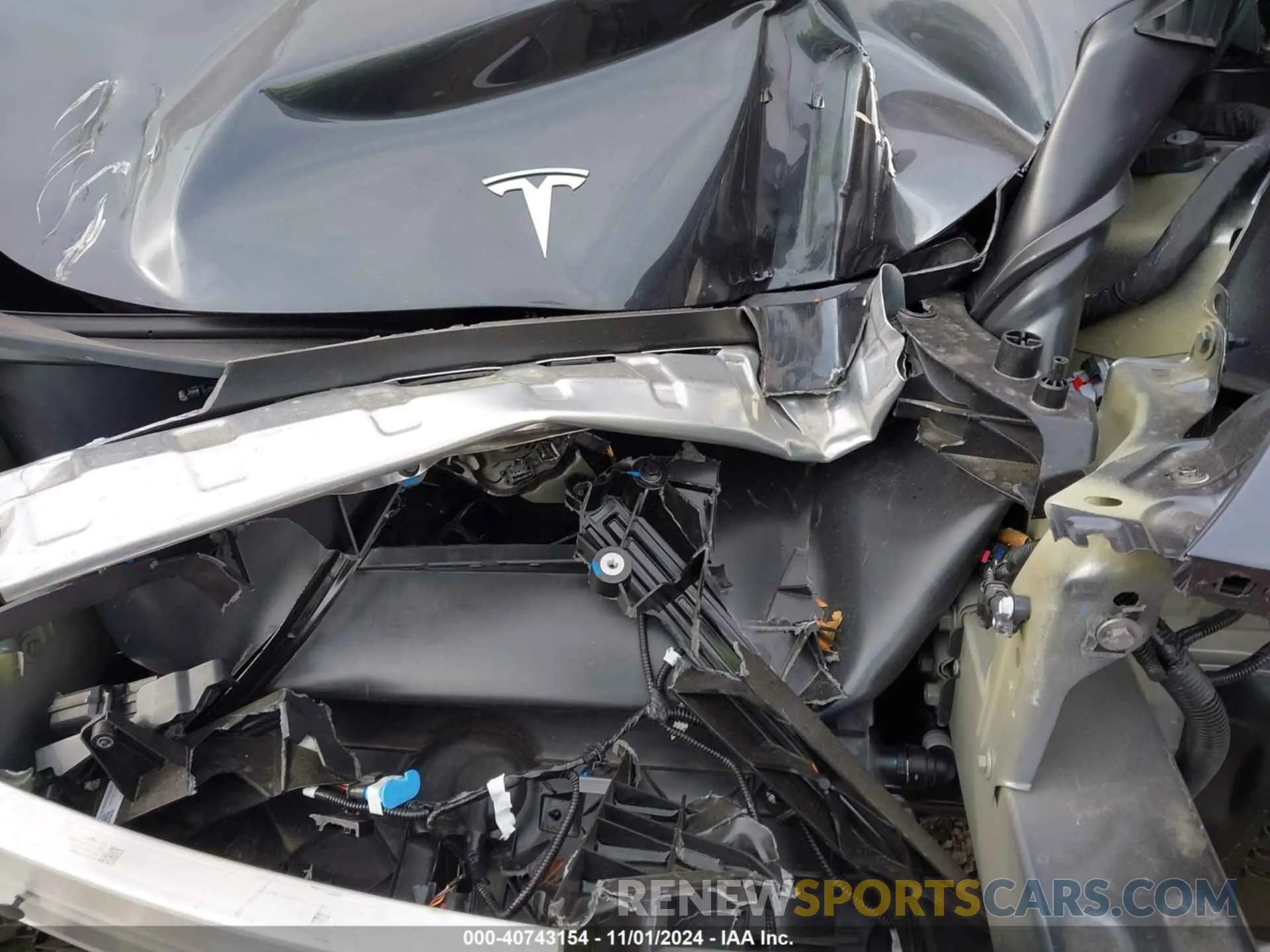 21 Photograph of a damaged car 7SAYGDEE5RA325008 TESLA MODEL Y 2024