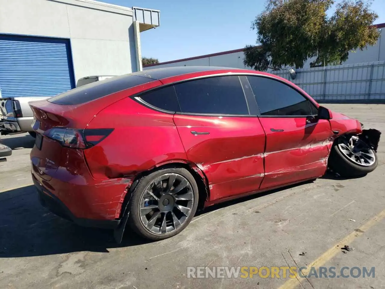 3 Фотография поврежденного автомобиля 7SAYGDEE5RF005240 TESLA MODEL Y 2024