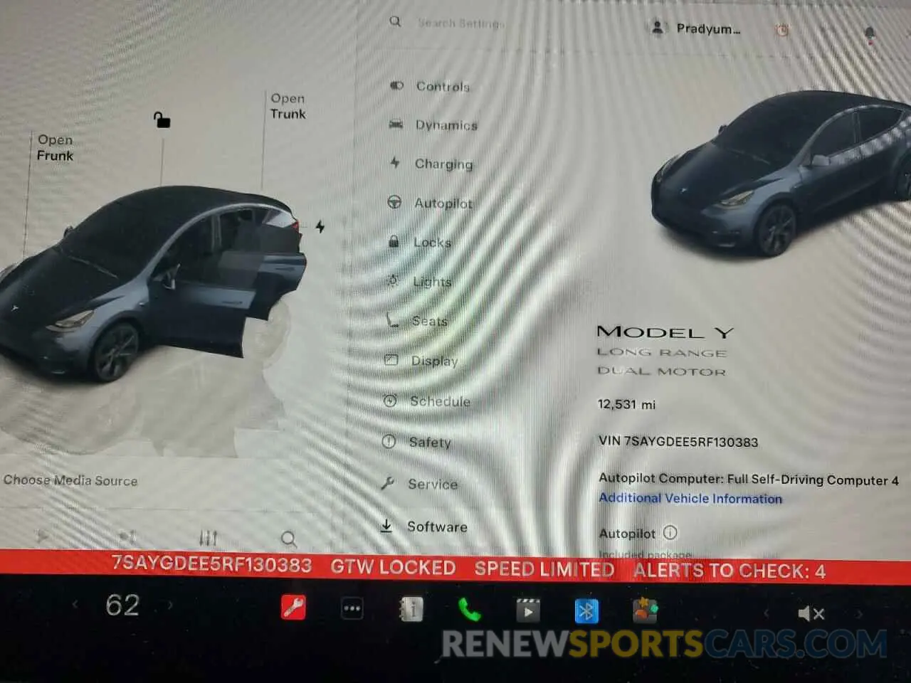 9 Photograph of a damaged car 7SAYGDEE5RF130383 TESLA MODEL Y 2024