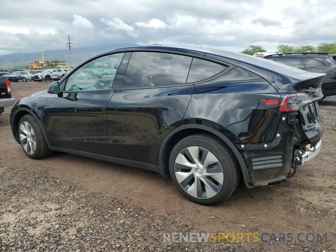 2 Photograph of a damaged car 7SAYGDEE5RF983821 TESLA MODEL Y 2024