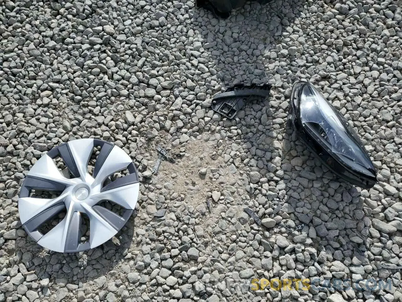 13 Photograph of a damaged car 7SAYGDEE6RA225970 TESLA MODEL Y 2024
