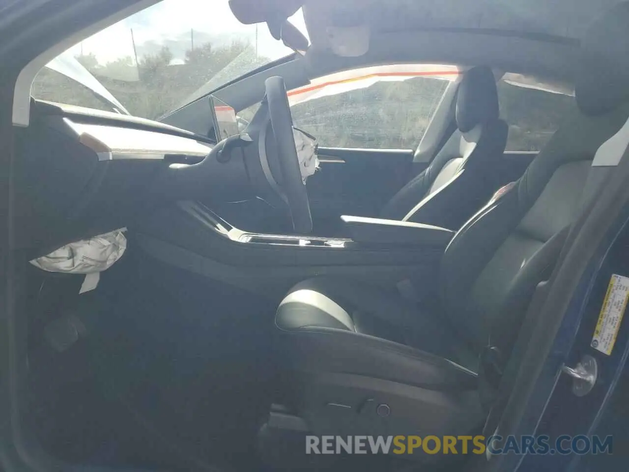 7 Photograph of a damaged car 7SAYGDEE6RA225970 TESLA MODEL Y 2024