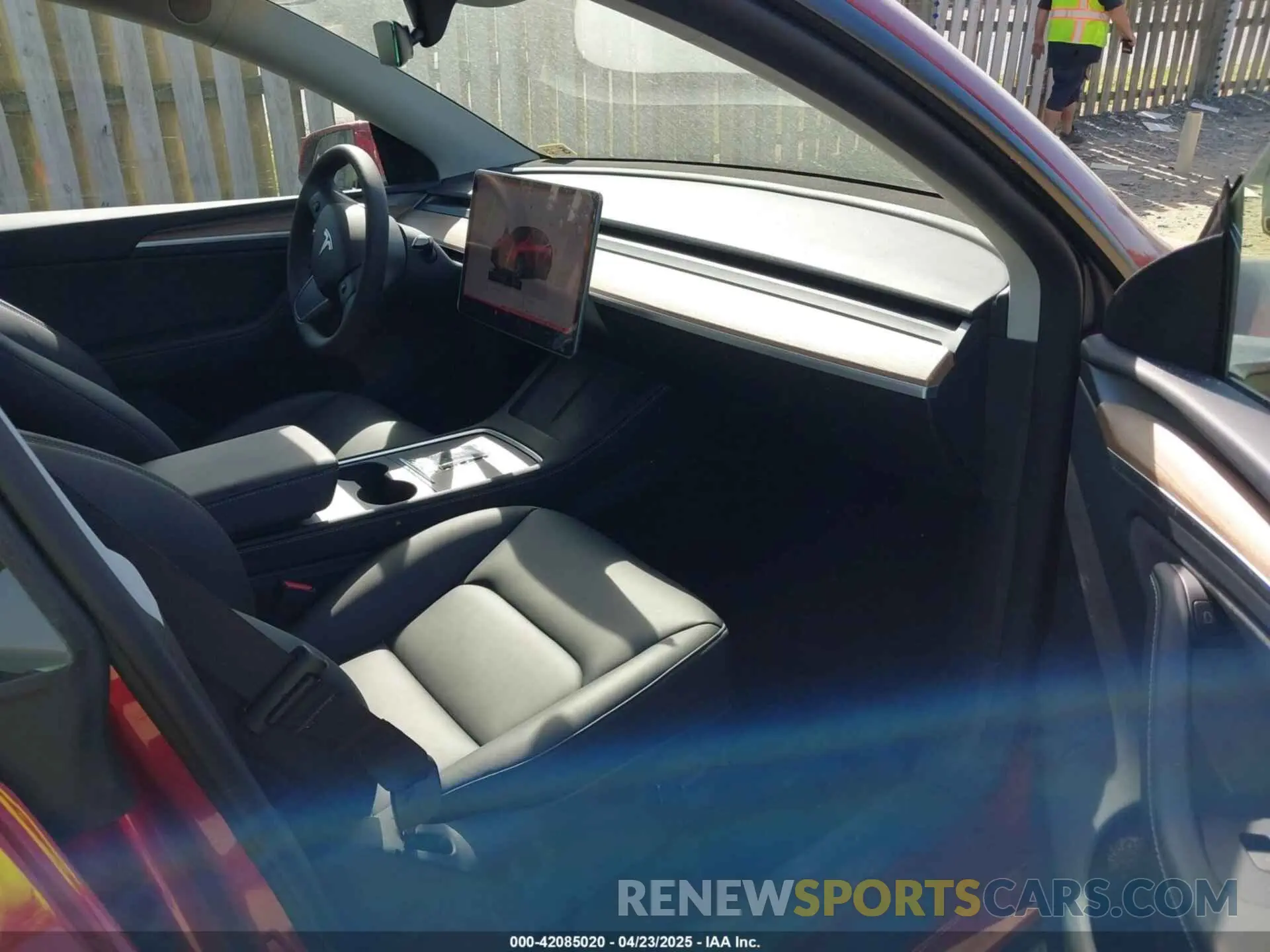 5 Фотография поврежденного автомобиля 7SAYGDEE6RA275784 TESLA MODEL Y 2024