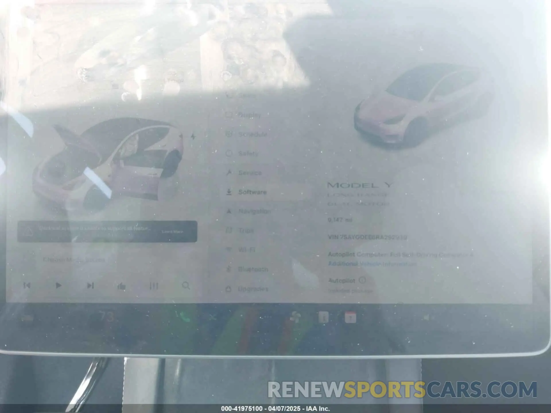 7 Photograph of a damaged car 7SAYGDEE6RA292939 TESLA MODEL Y 2024