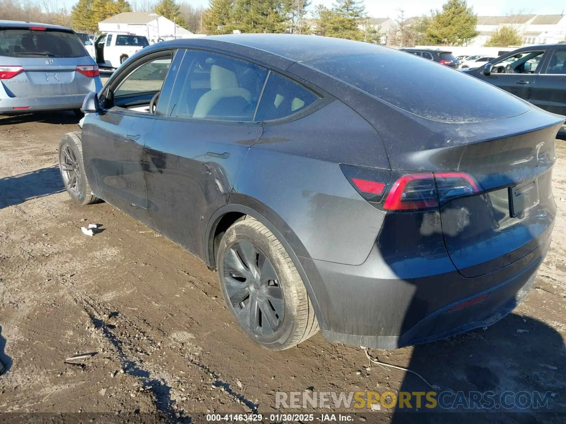 3 Фотография поврежденного автомобиля 7SAYGDEE6RA321453 TESLA MODEL Y 2024