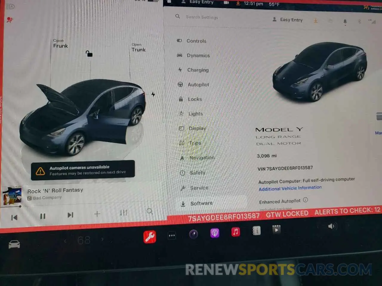 9 Photograph of a damaged car 7SAYGDEE6RF013587 TESLA MODEL Y 2024