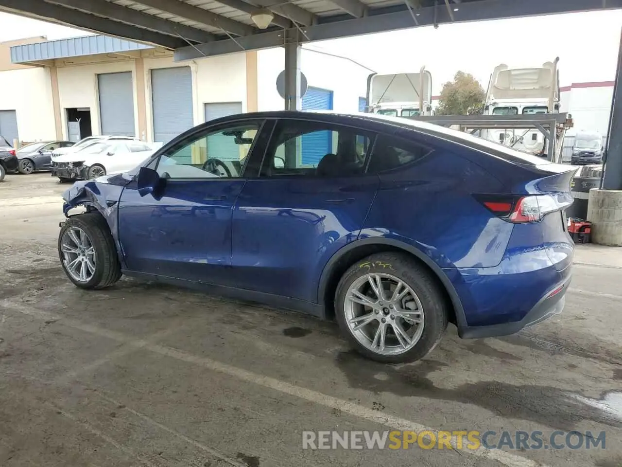 2 Фотография поврежденного автомобиля 7SAYGDEE6RF025366 TESLA MODEL Y 2024