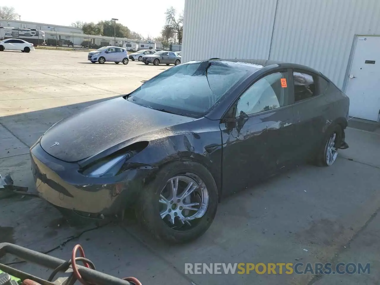 1 Photograph of a damaged car 7SAYGDEE6RF063230 TESLA MODEL Y 2024