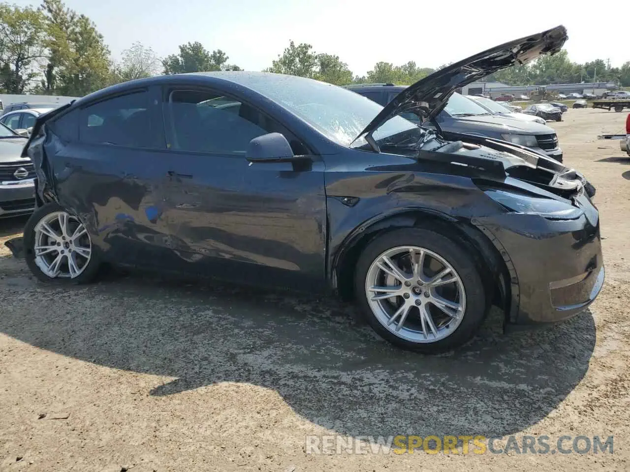 4 Photograph of a damaged car 7SAYGDEE6RF078648 TESLA MODEL Y 2024