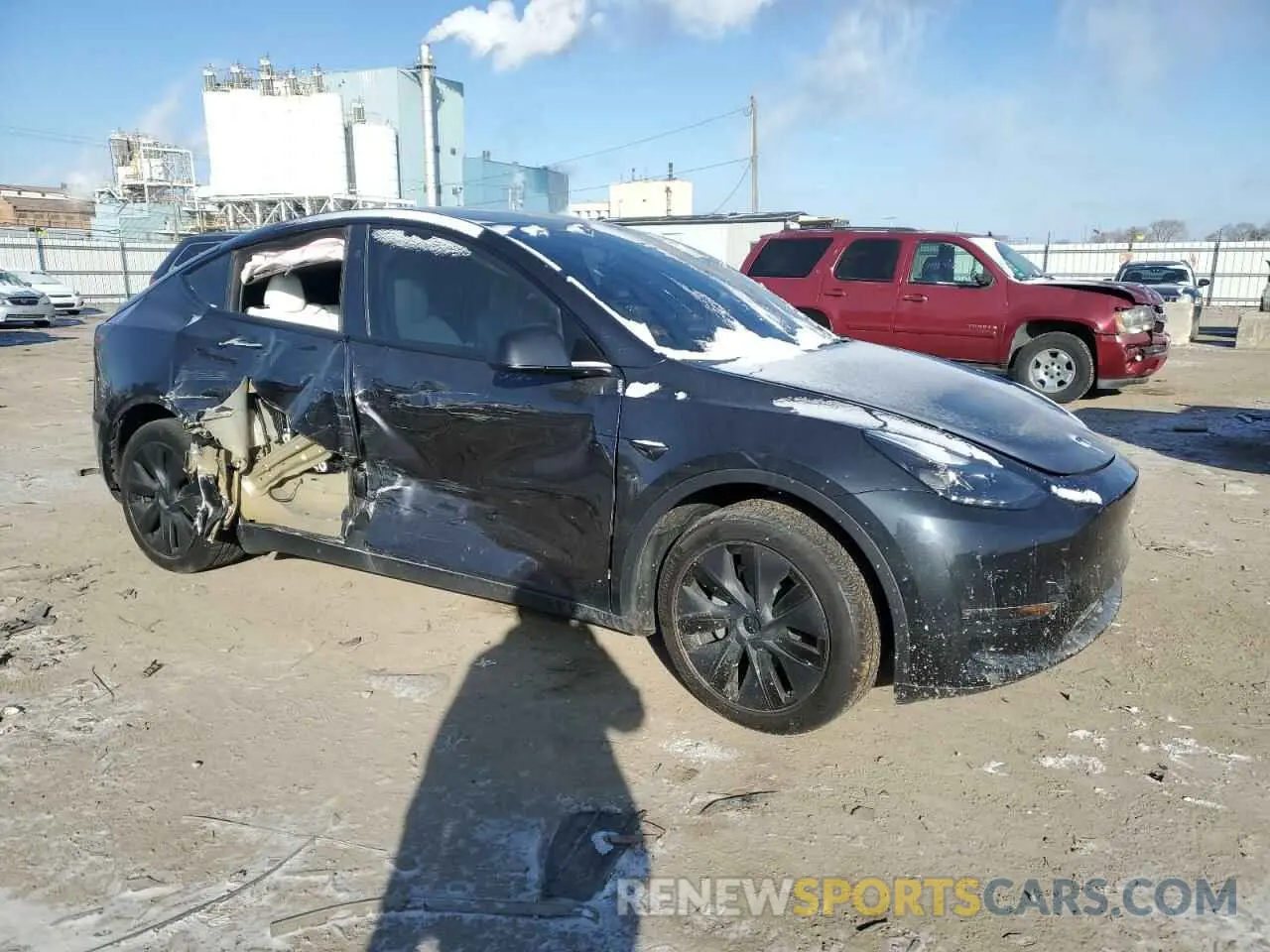 4 Photograph of a damaged car 7SAYGDEE6RF152828 TESLA MODEL Y 2024