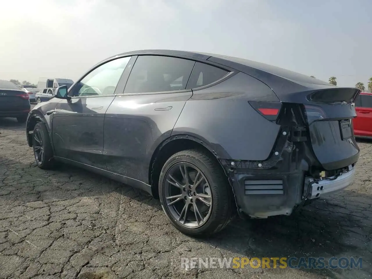 2 Photograph of a damaged car 7SAYGDEE6RF178829 TESLA MODEL Y 2024