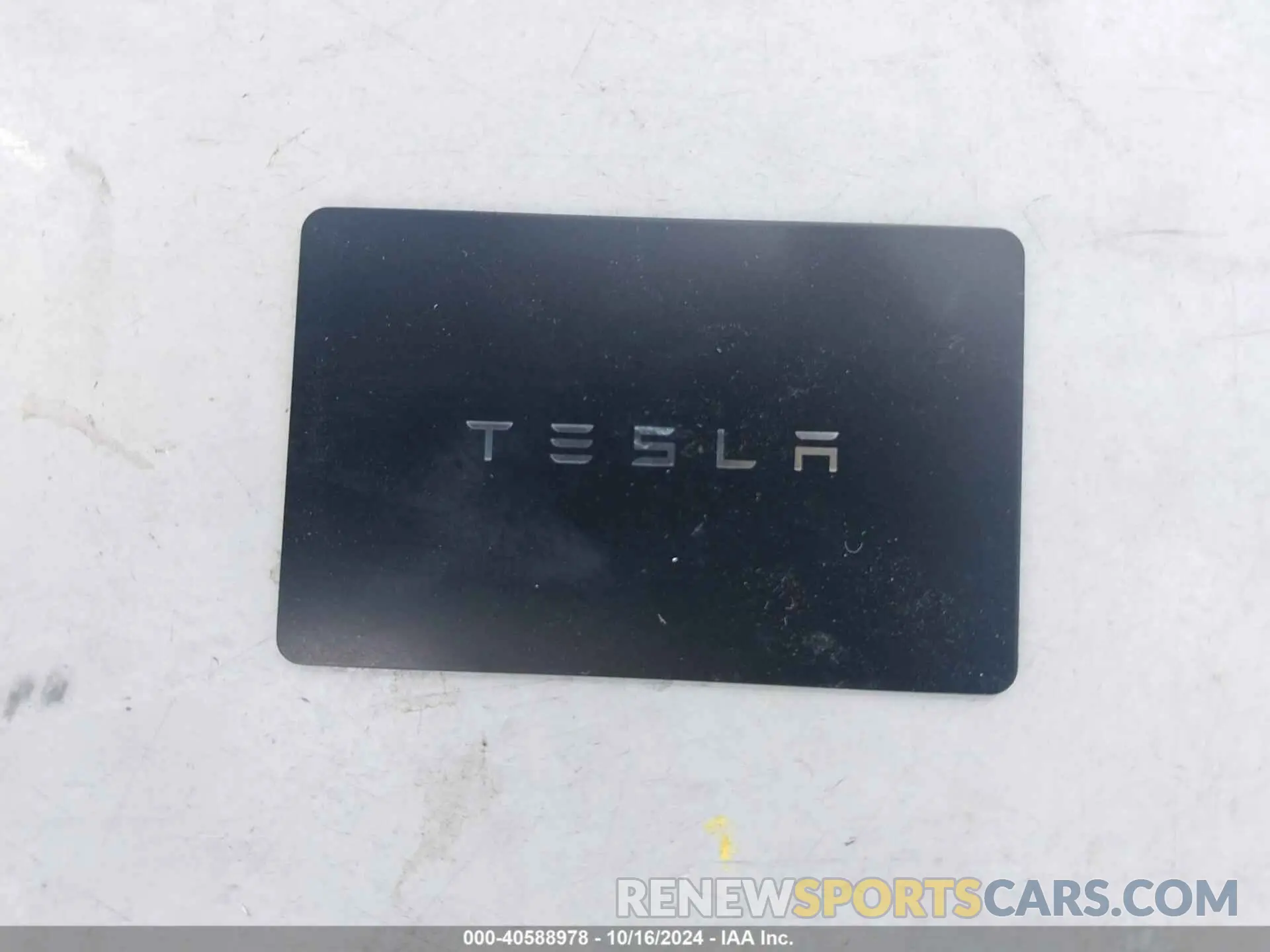 11 Photograph of a damaged car 7SAYGDEE6RF183836 TESLA MODEL Y 2024