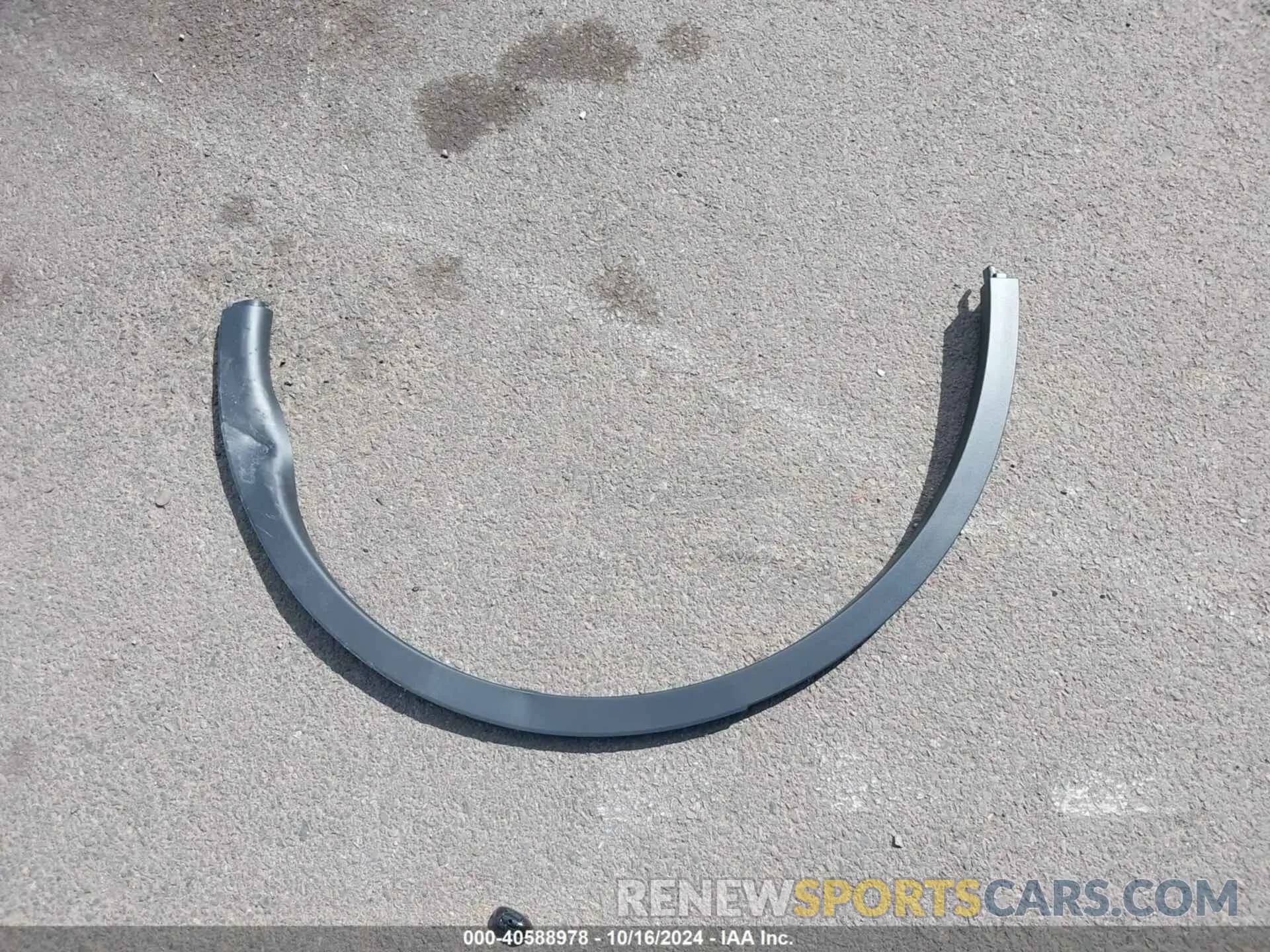 12 Photograph of a damaged car 7SAYGDEE6RF183836 TESLA MODEL Y 2024