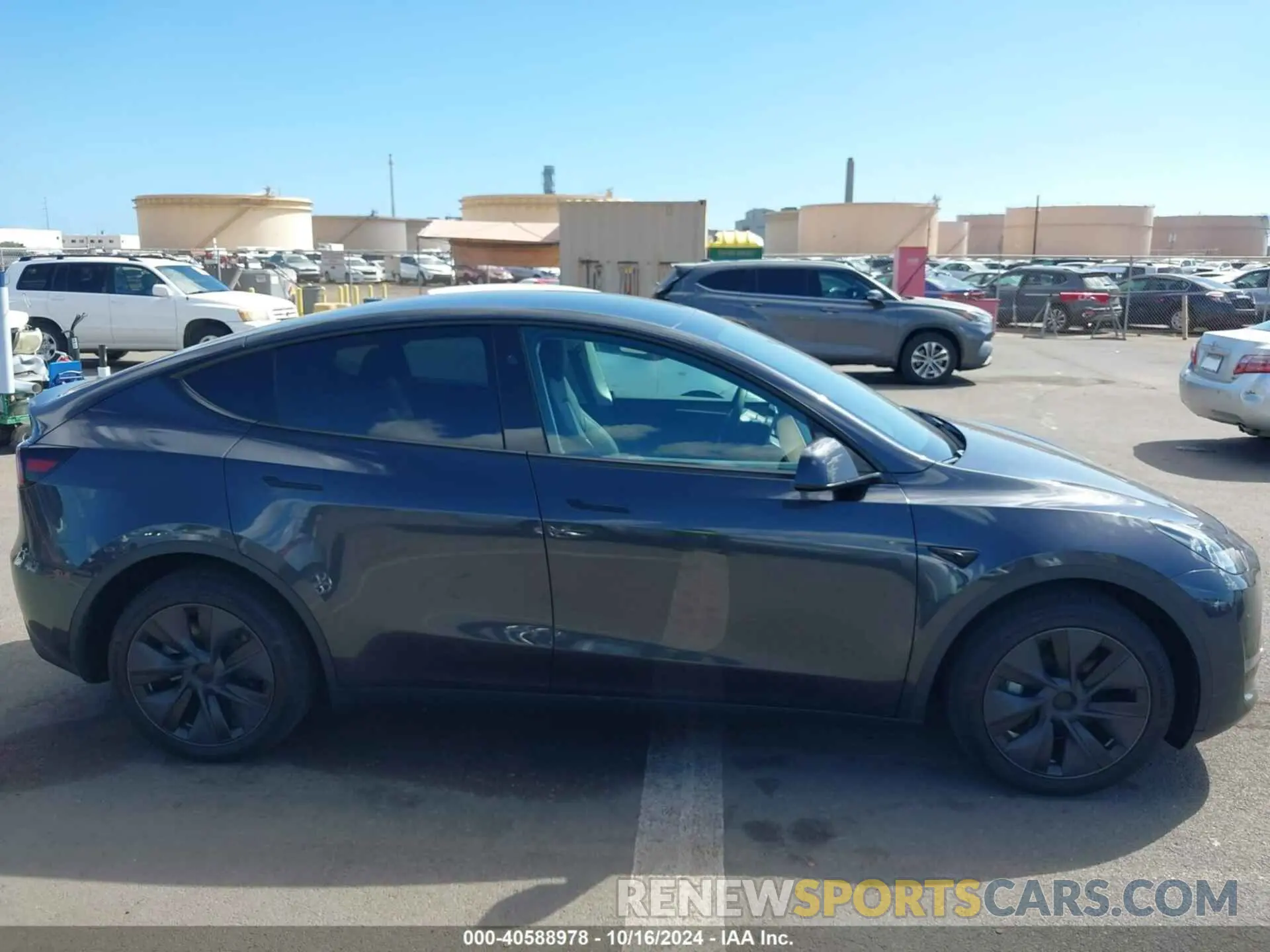 14 Photograph of a damaged car 7SAYGDEE6RF183836 TESLA MODEL Y 2024