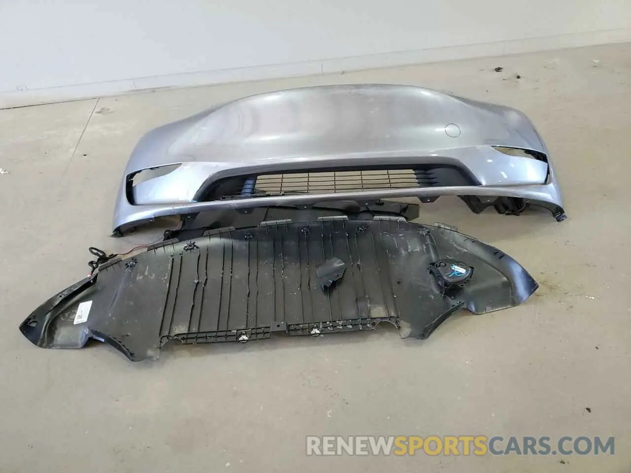 12 Photograph of a damaged car 7SAYGDEE6RF197767 TESLA MODEL Y 2024