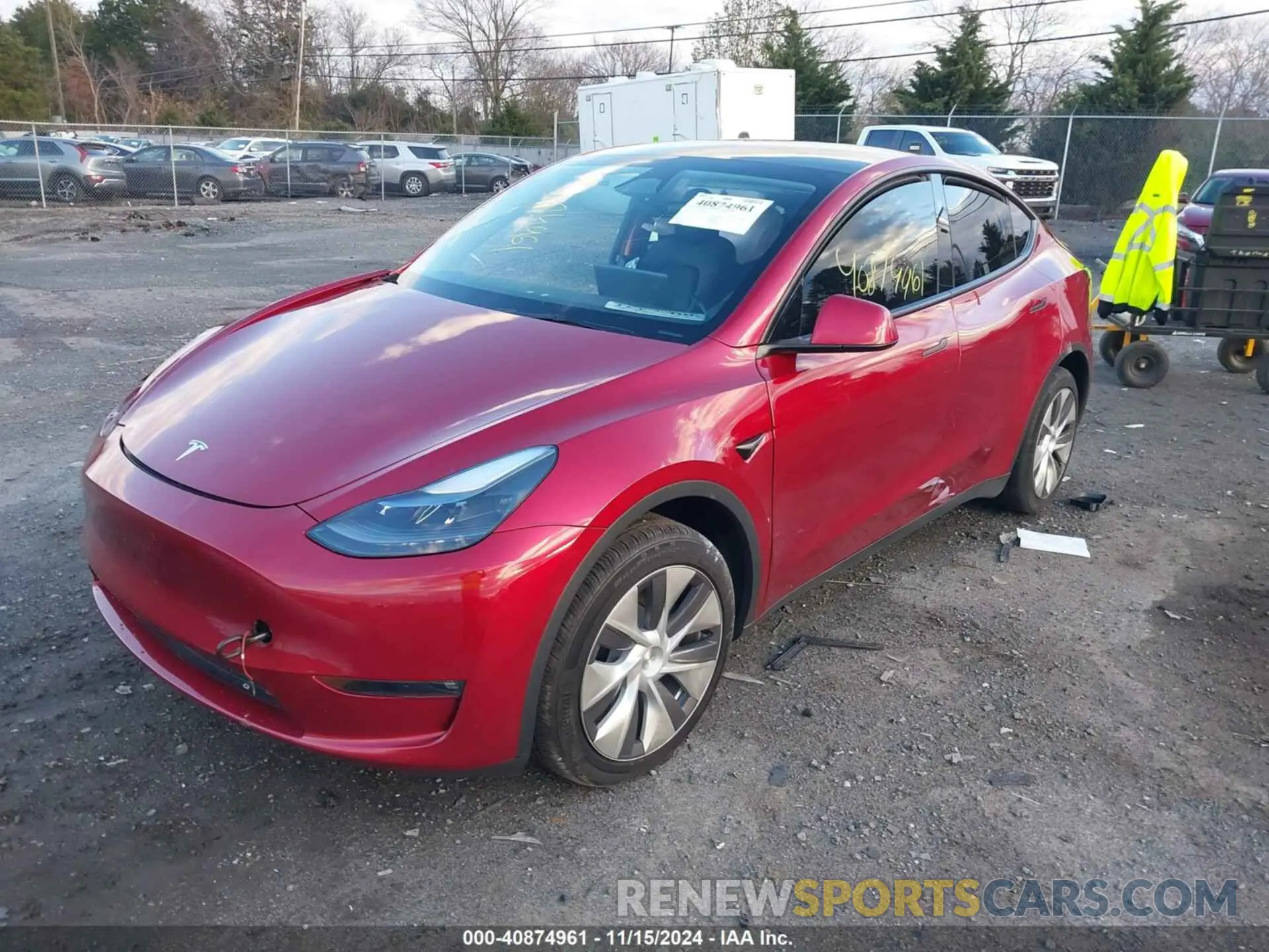 2 Photograph of a damaged car 7SAYGDEE6RF988624 TESLA MODEL Y 2024