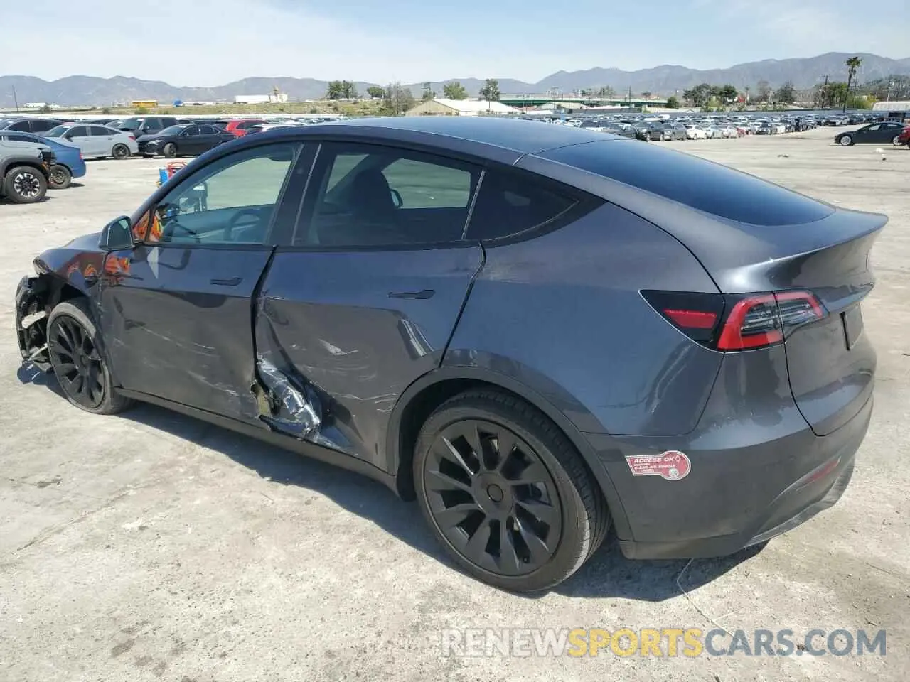 2 Photograph of a damaged car 7SAYGDEE7RA216985 TESLA MODEL Y 2024