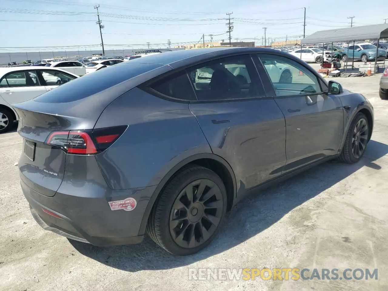 3 Photograph of a damaged car 7SAYGDEE7RA216985 TESLA MODEL Y 2024