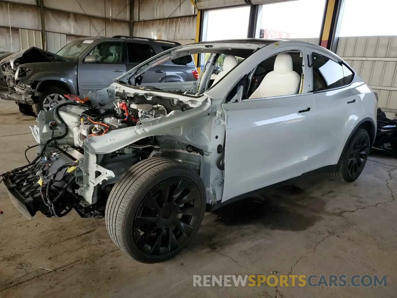 1 Фотография поврежденного автомобиля 7SAYGDEE7RA217991 TESLA MODEL Y 2024