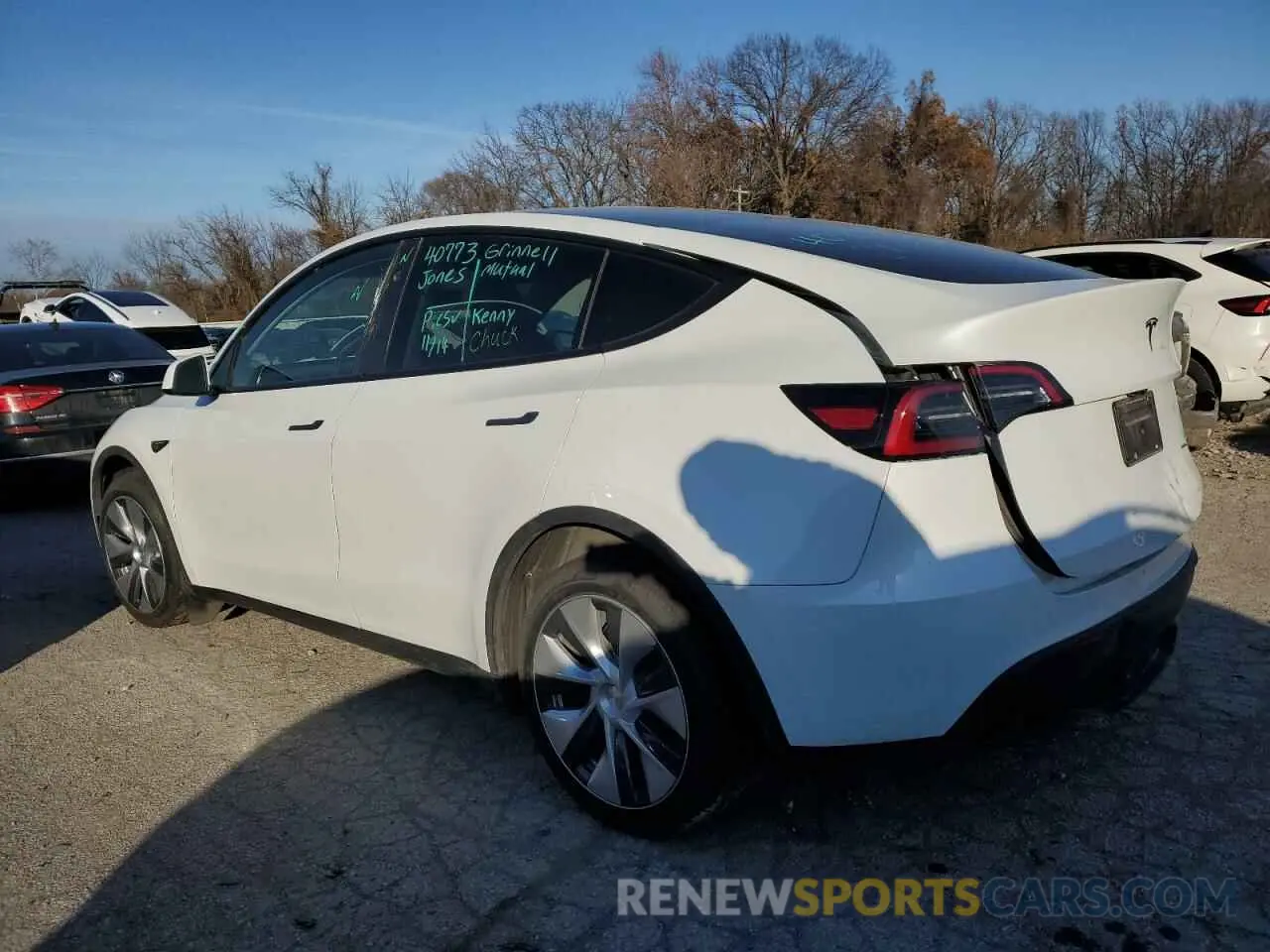 2 Photograph of a damaged car 7SAYGDEE7RA234788 TESLA MODEL Y 2024