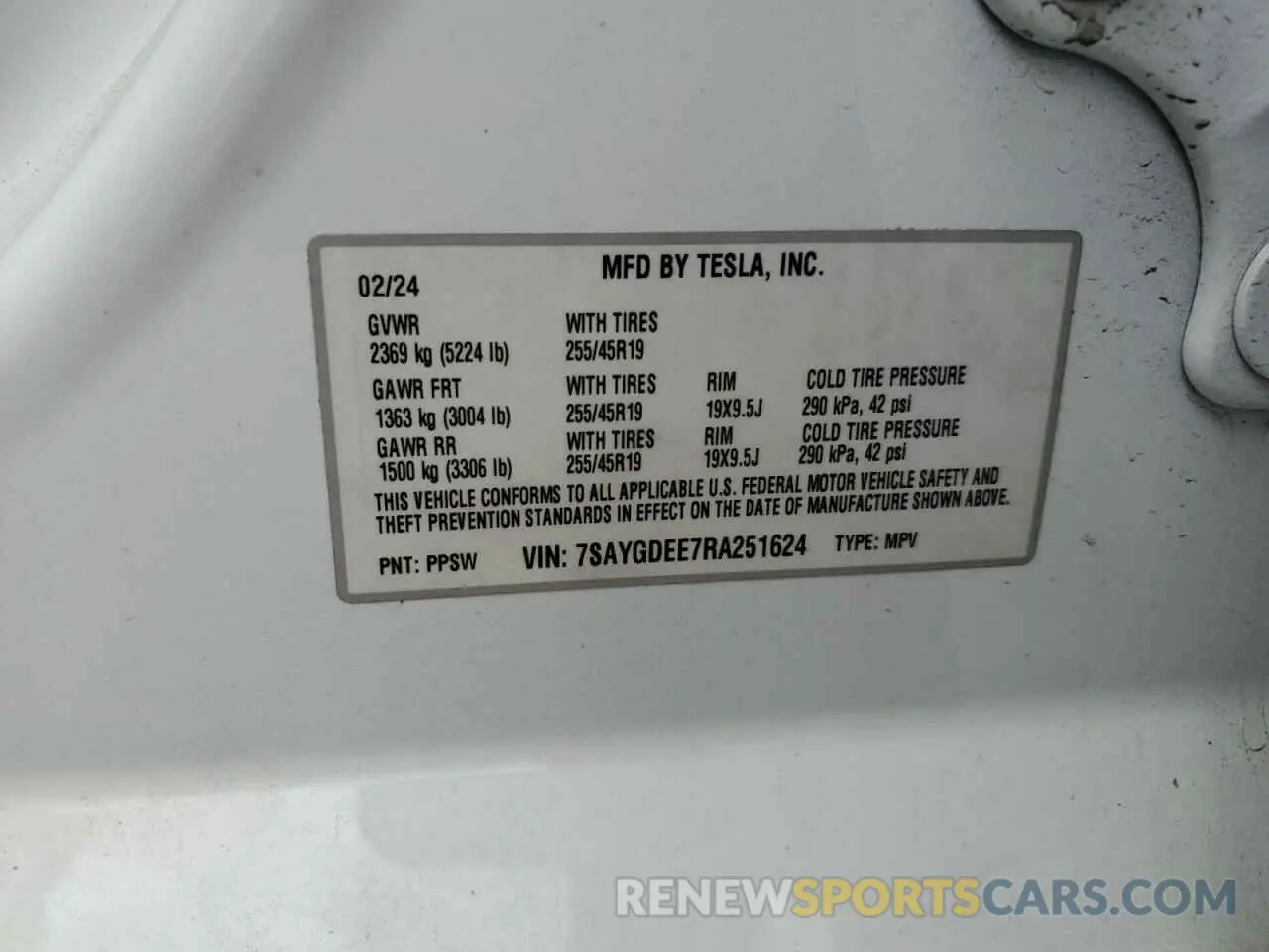 12 Photograph of a damaged car 7SAYGDEE7RA251624 TESLA MODEL Y 2024