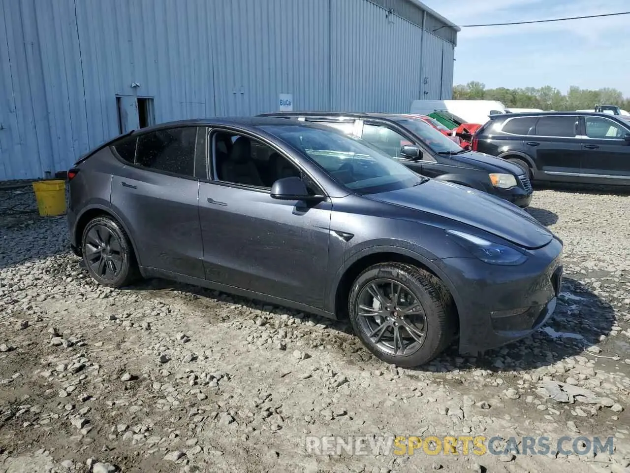 4 Photograph of a damaged car 7SAYGDEE7RA307013 TESLA MODEL Y 2024