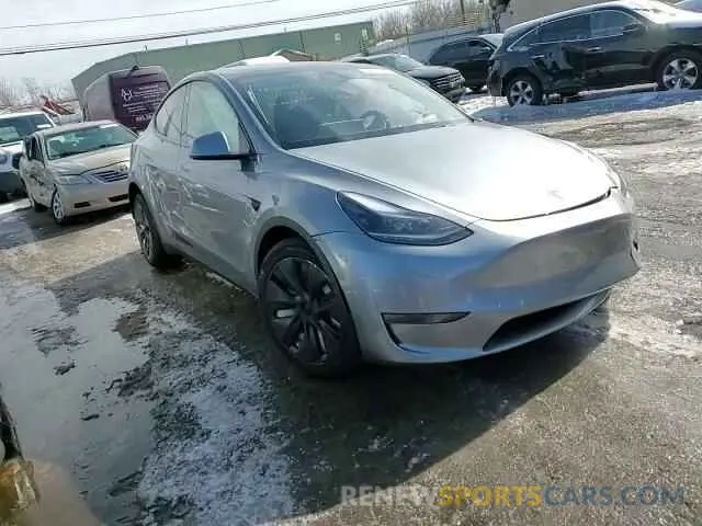 10 Photograph of a damaged car 7SAYGDEE7RA330095 TESLA MODEL Y 2024