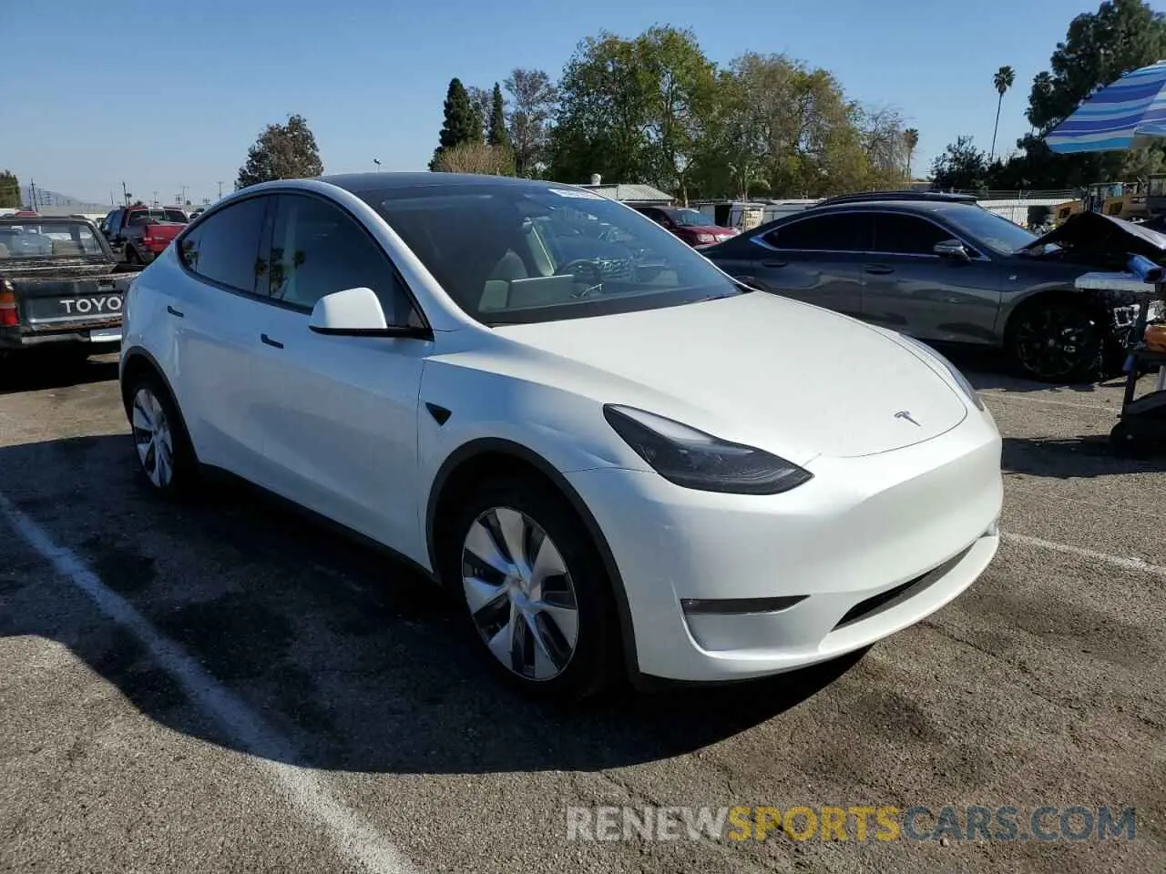 4 Фотография поврежденного автомобиля 7SAYGDEE7RF076424 TESLA MODEL Y 2024