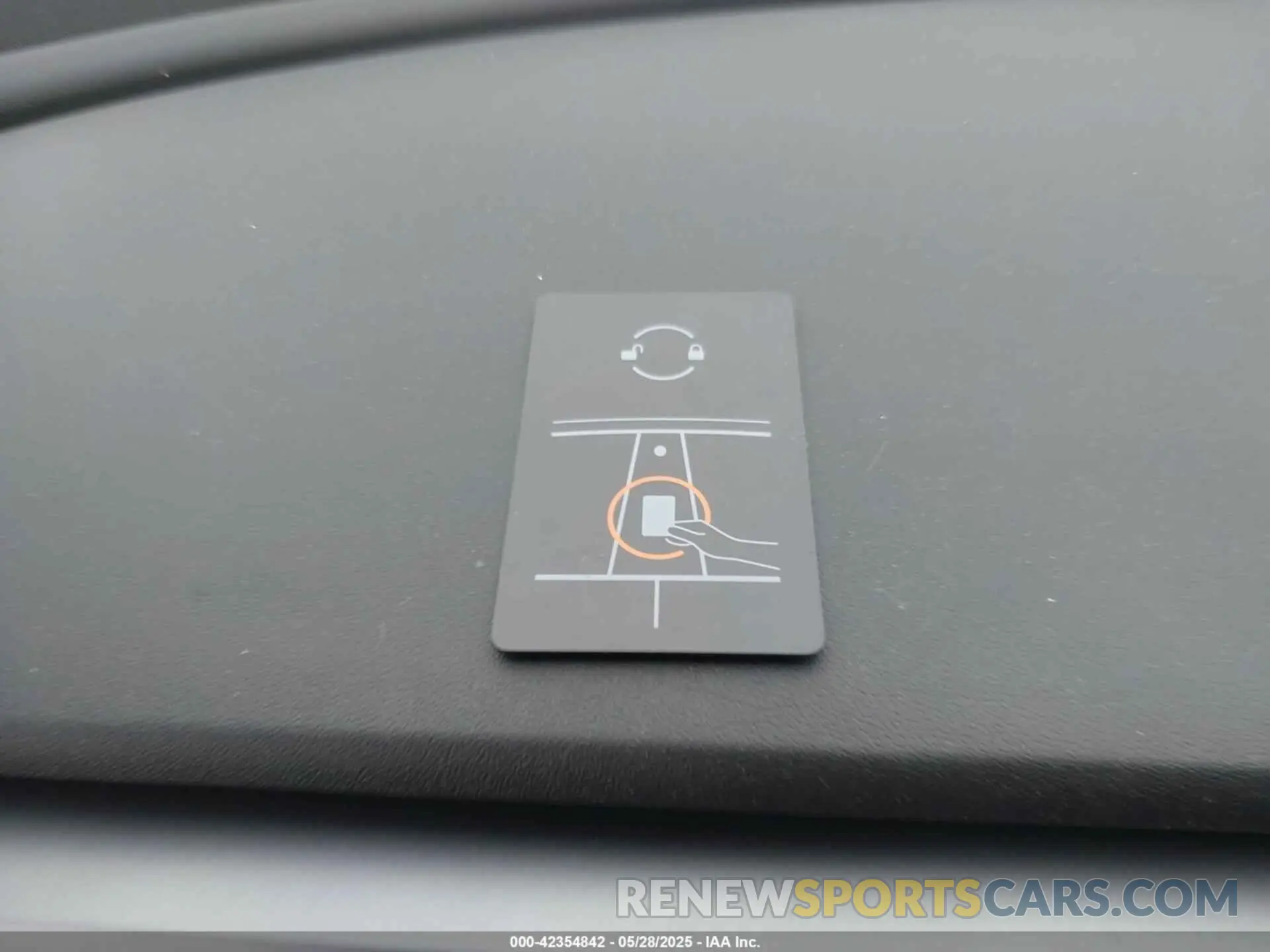 11 Photograph of a damaged car 7SAYGDEE7RF150263 TESLA MODEL Y 2024