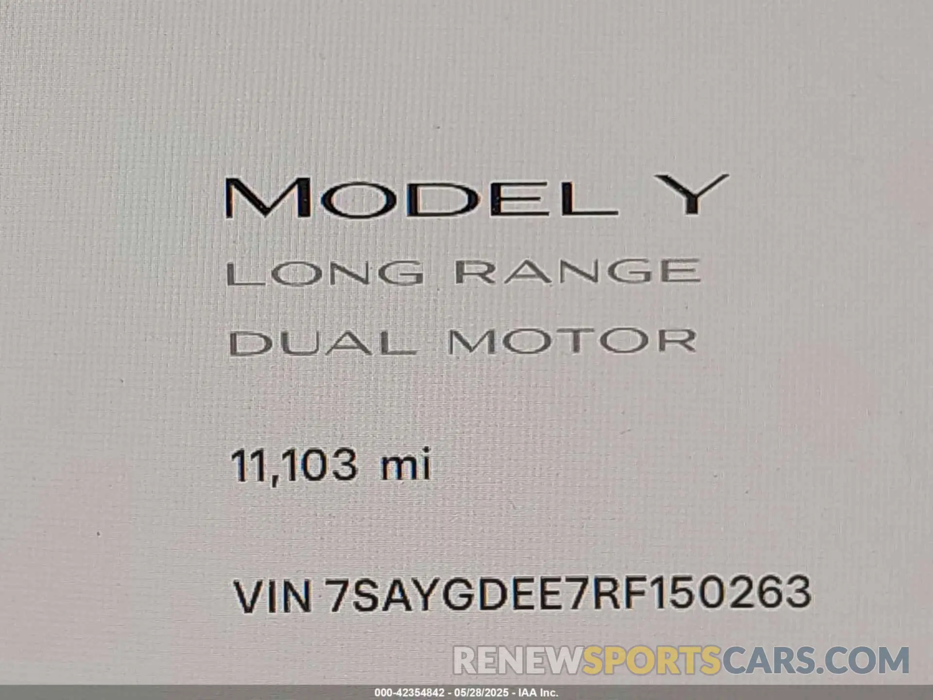 15 Photograph of a damaged car 7SAYGDEE7RF150263 TESLA MODEL Y 2024