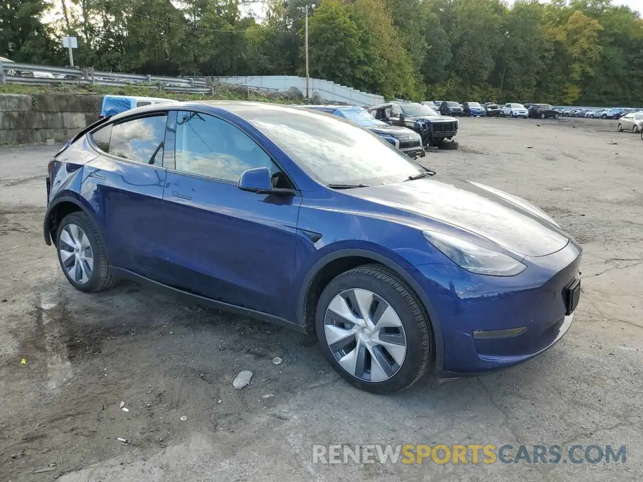 4 Photograph of a damaged car 7SAYGDEE8RA223430 TESLA MODEL Y 2024