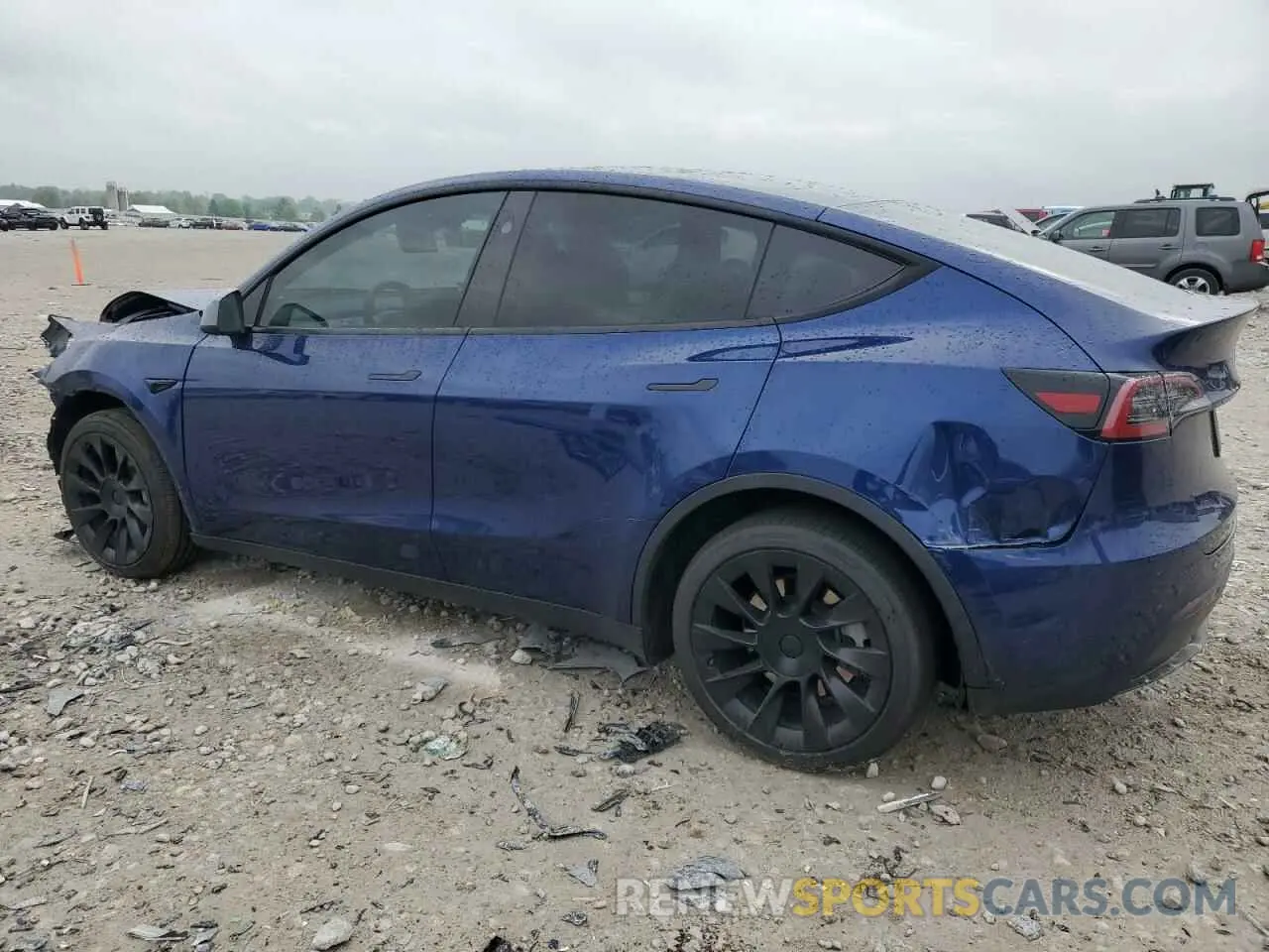 2 Photograph of a damaged car 7SAYGDEE8RA226229 TESLA MODEL Y 2024