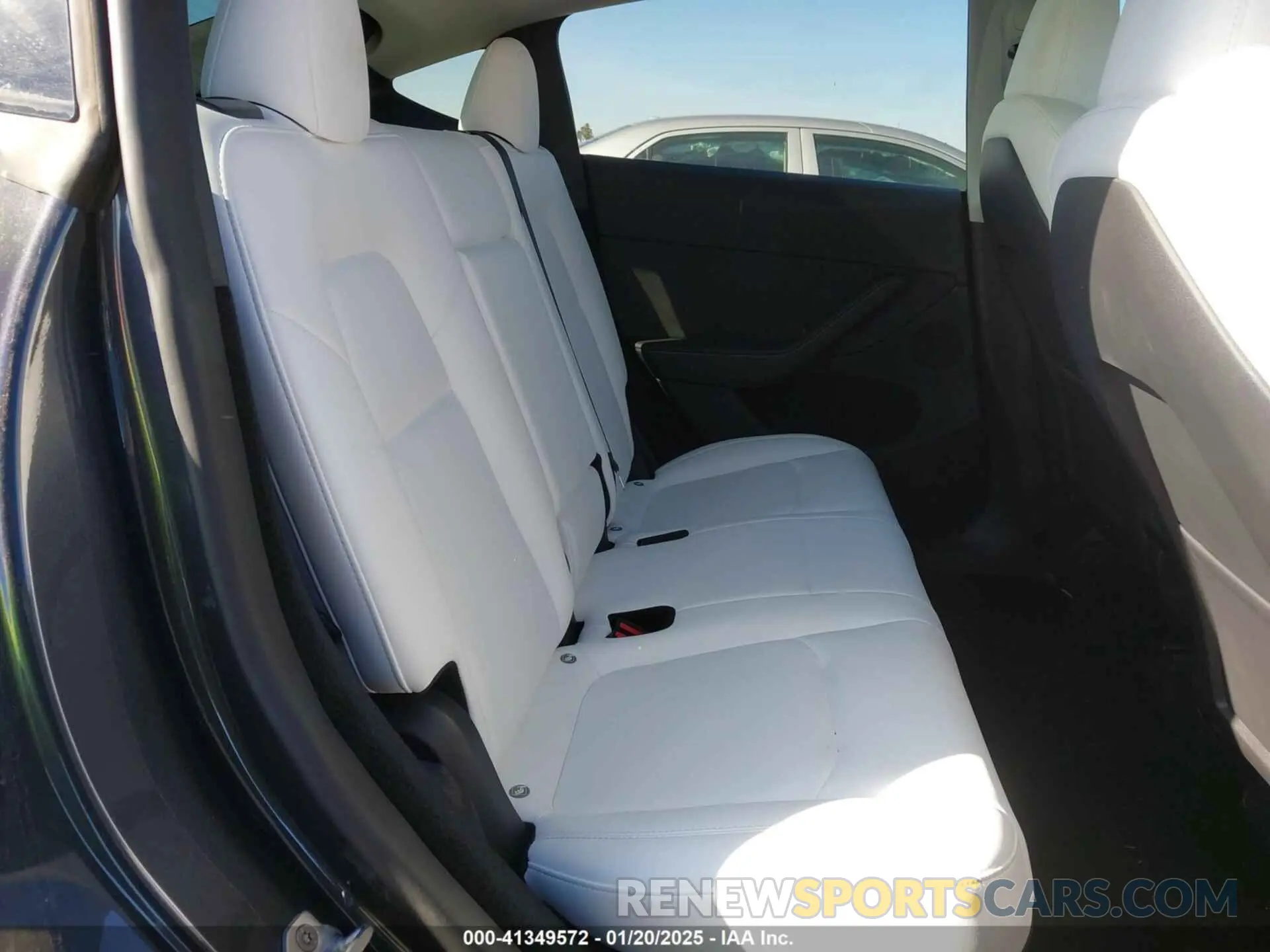 8 Фотография поврежденного автомобиля 7SAYGDEE8RA238834 TESLA MODEL Y 2024