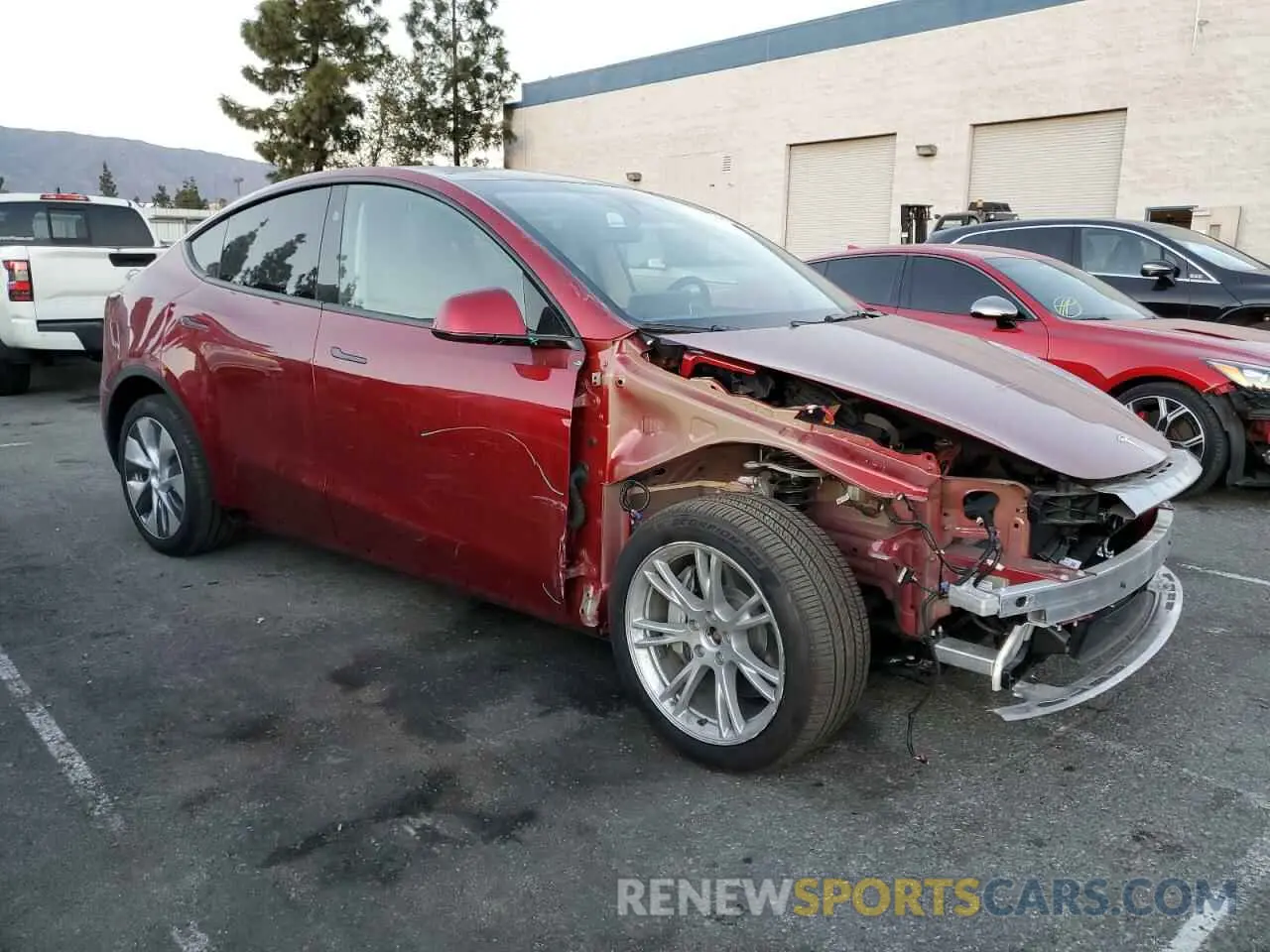4 Фотография поврежденного автомобиля 7SAYGDEE8RA243161 TESLA MODEL Y 2024